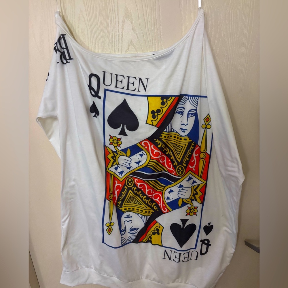 Chic Black and White Short Sleeve Tee